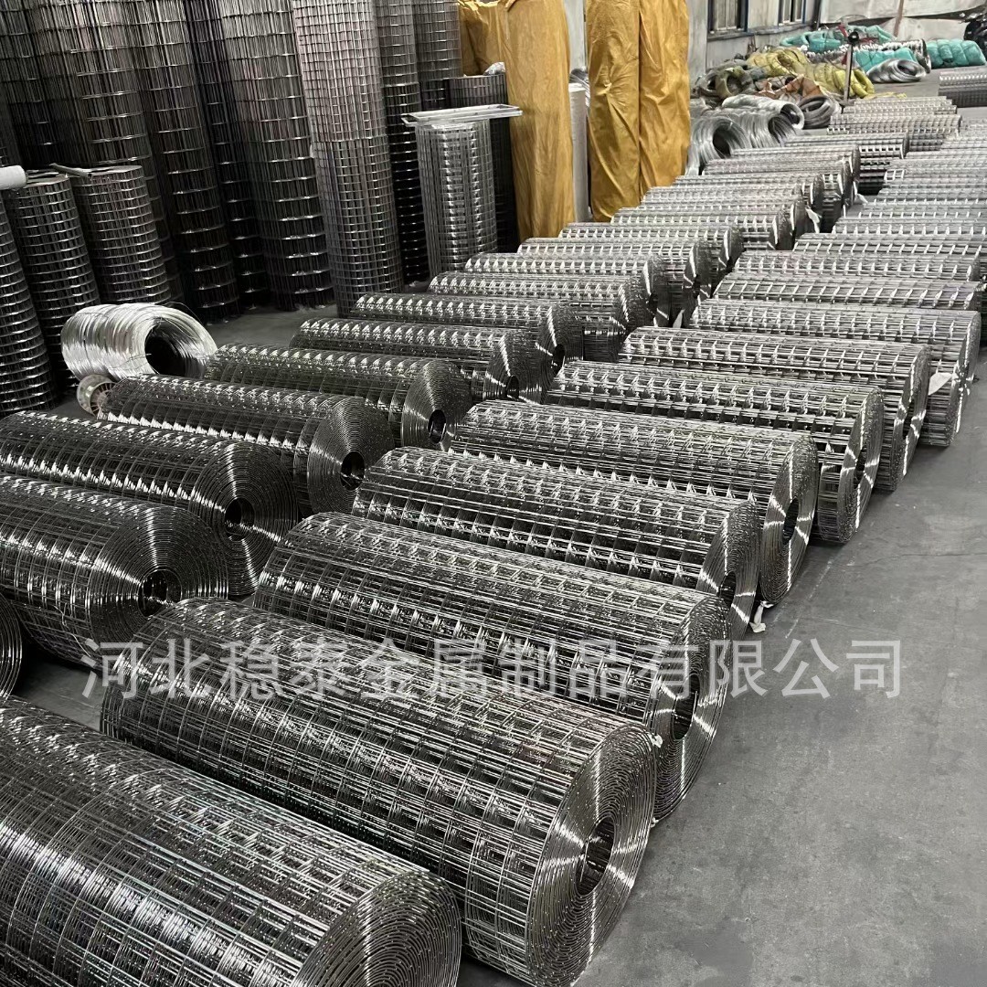 电焊网厂生产热镀锌电焊网、 pvc电焊网、围栏网