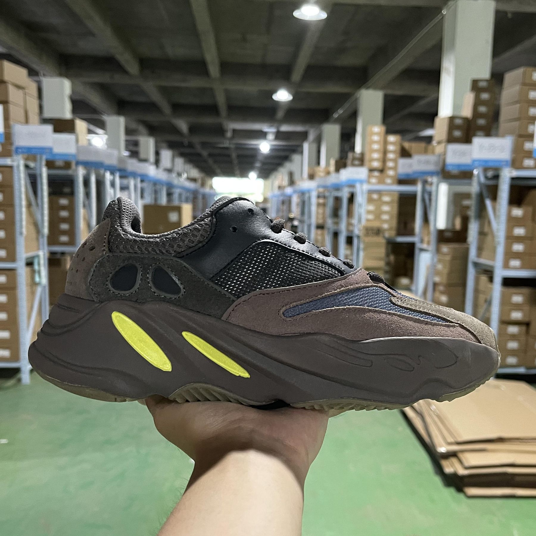 높은 버전-정말 검은 색과 보라색