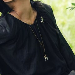 秋季新款小马檀木珠项链时尚百搭款吊坠个性小众设计款小马吊坠女