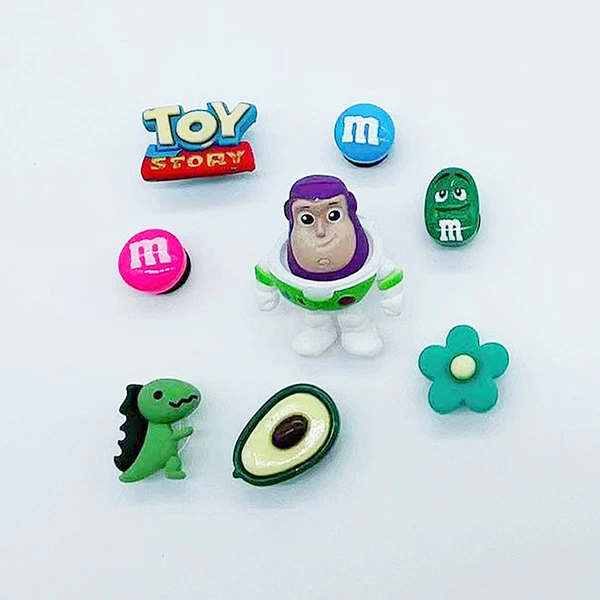 8 shoe buckles (Bath Light Year)