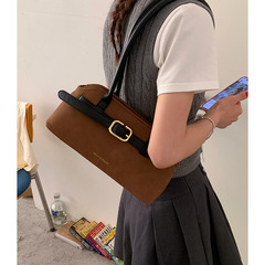 秋冬复古质感腋下包包女2025新款麂皮绒保龄球包简约单肩通勤包