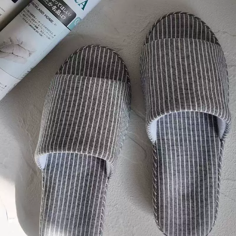 Экспортная торговля японскими и корейскими полосатыми бесшумными тапочками