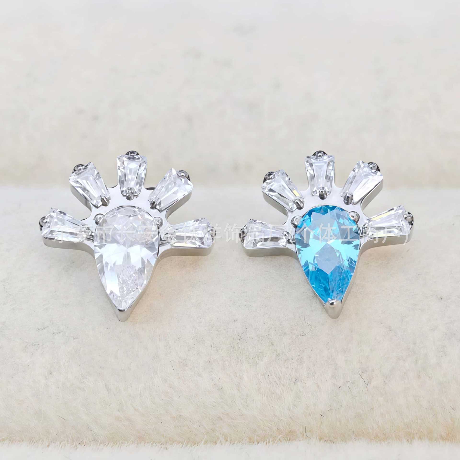 F136 Titanium Water Drop Flower Zircon Lip Stud Ear Bone Stud G23 Titanium Alloy Body Piercing Jewelry detail image 4
