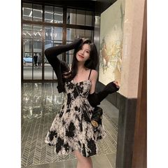 纯欲风水墨吊带连衣裙套装女辣妹防晒薄款开衫外套显瘦水墨短裙子