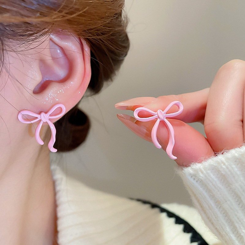 Aguja de plata Pendientes de flores dulces rosas Pendientes lindos de todo fósforo de la serie Mori Pendientes de diseño de moda de nicho al por mayor femenino