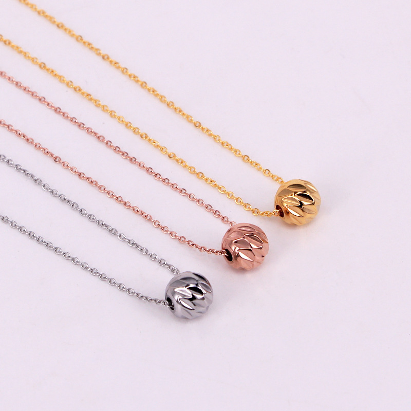 X8-205 Japanese and Korean Style Rhombus Split Flower Ball Necklace for Women, Transfer Mesh Pattern Round Bead Titanium Steel Clavicle Chain