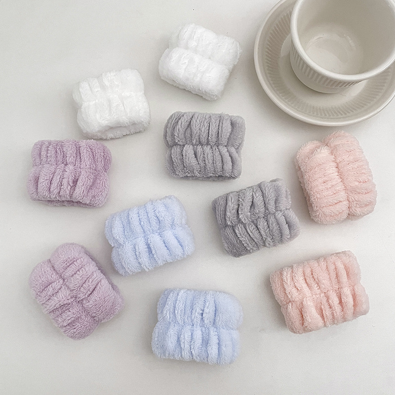 Mangas Arteque absorbente de agua a prueba de humedad Lavado facial femenino Pulsera Lavado Manga a prueba de salpicaduras Ejercicio Pulsera de limpieza de sudor Lazo para el cabello de felpa