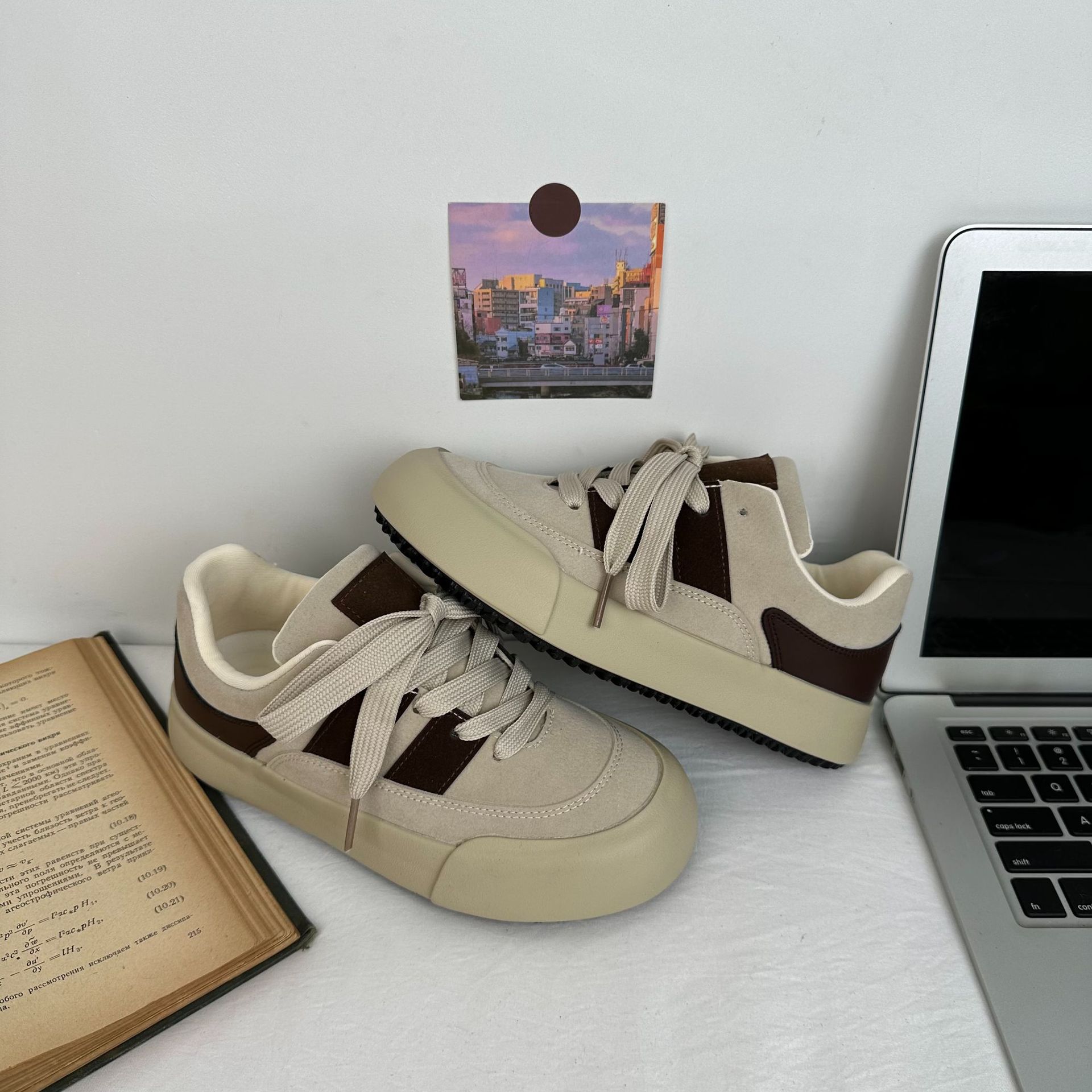 Zapatos de pan de crema retro ins street shooting estudiantes deportes zapatos casuales de todo fósforo 2024 otoño e invierno nuevo tablero 6593