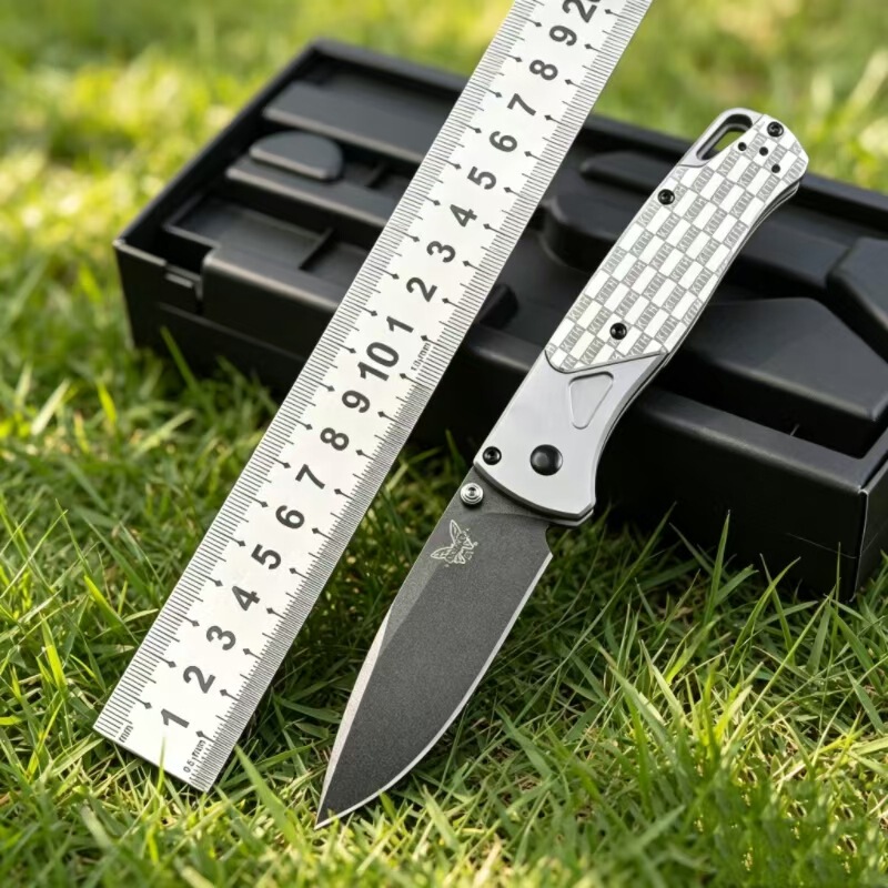 Factory stock: Butterfly 535 outdoor folding knife with an aviation aluminum handle, a portable and convenient folding knife for outdoor use, and a sharp pocket knife Factory stock: Butterfly 535 outdoor folding knife with an aviation aluminum handle, a portable and convenient folding knife for outdoor use, and a sharp pocket knife