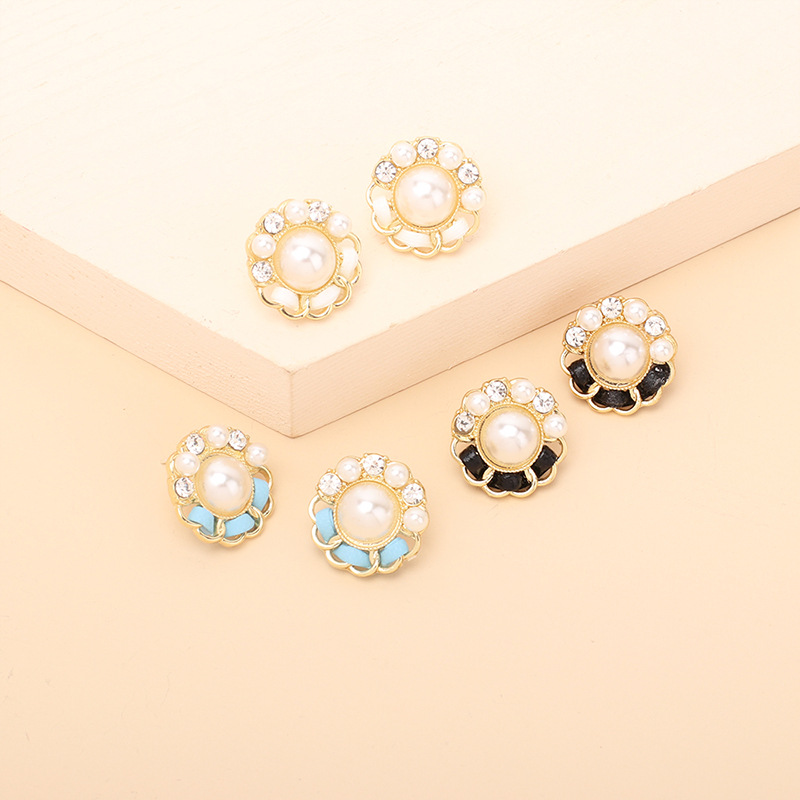 7g Weight Earrings Classification Wedding, Travel Occasion Women'S Gender White, Blue, Black Color Retro Geometric Flower Pearl Rhinestone Earrings 4