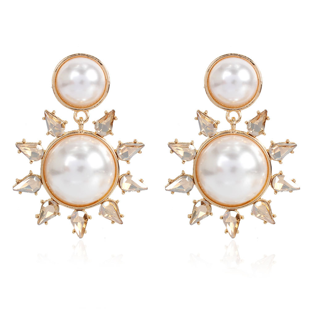 European and American exaggerated pearl...