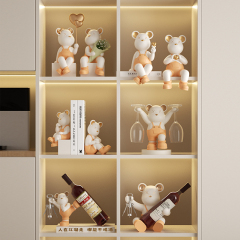 暖かい家の暴力的なクマのワインラック装飾品クリームスタイルのリビングルームのワインキャビネットホームディスプレイガラスキャビネットの装飾