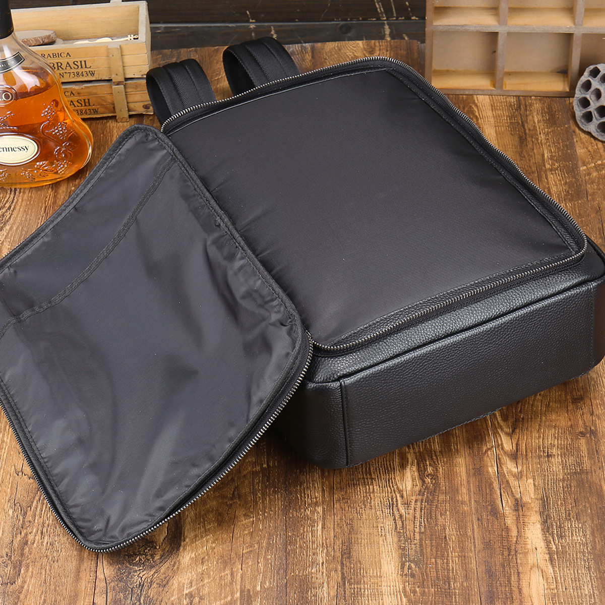 Zaino uomo in pelle per viaggi lavoro e tempo libero_voghion.com