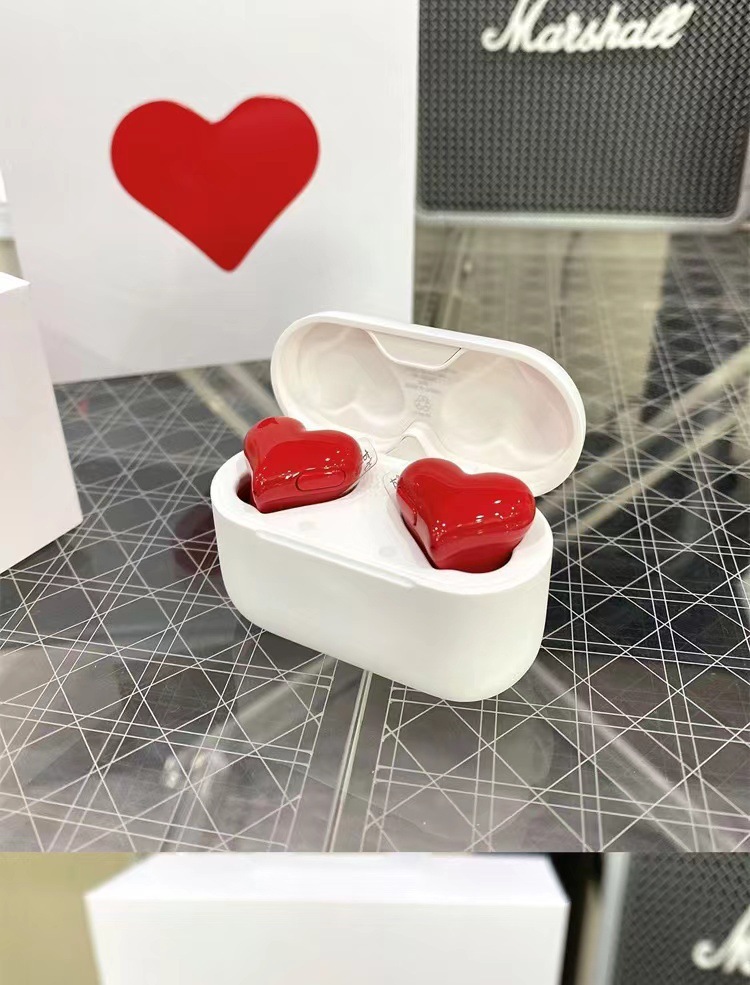 爱心蓝牙耳机