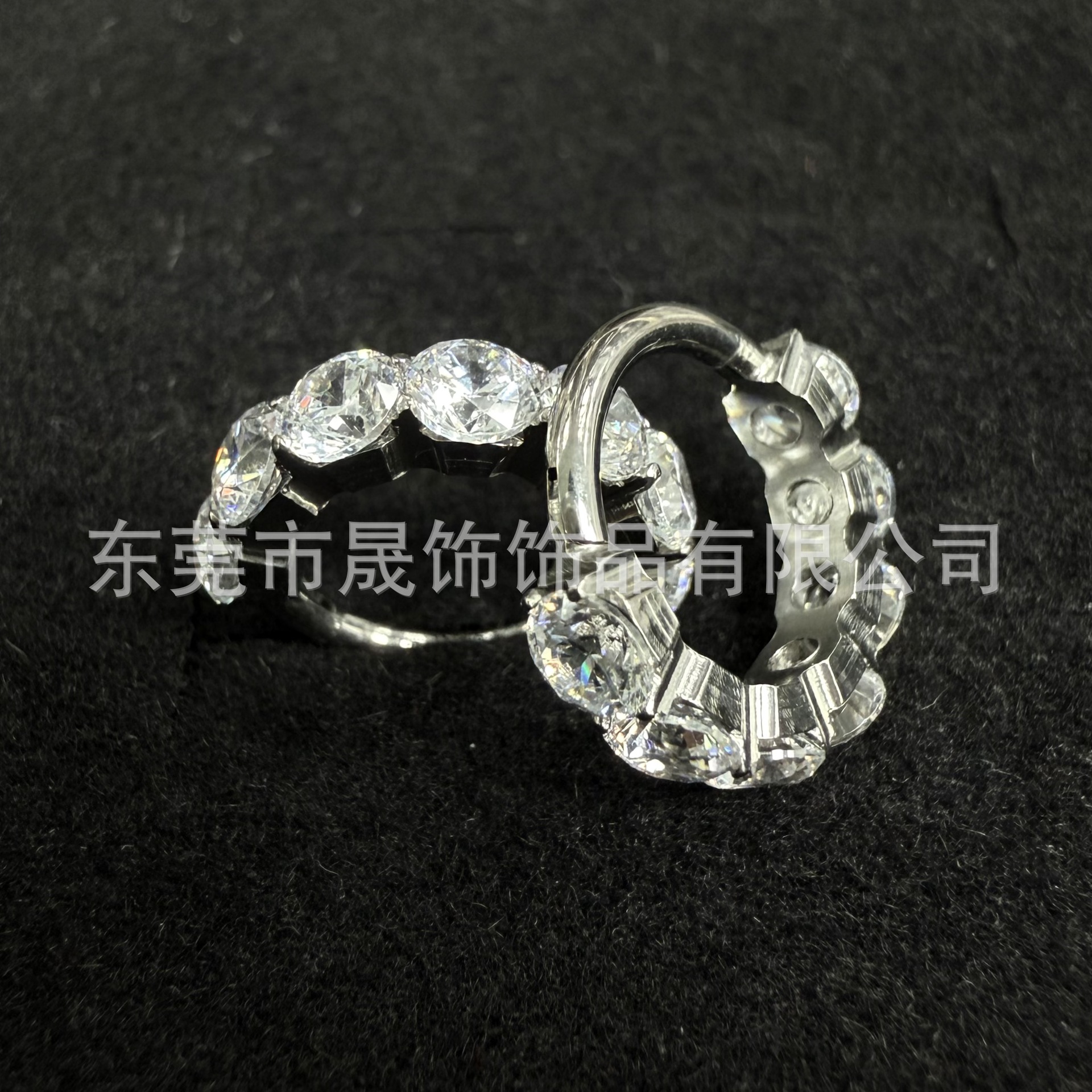 F136 Titanium Earring Set With Cubic Zirconia Nose Hoop 闭口 Ring G23 Implant Grade Titanium Lip Ring Septum 人体 Piercing Jewelry