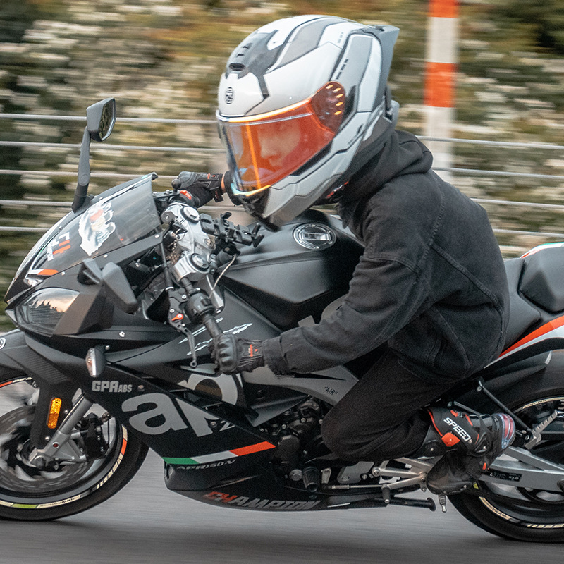 Casco de motocicleta Orz para hombres y mujeres, casco integral de verano con gran alerón trasero para todas las estaciones, certificado por DOT, transfronterizo.