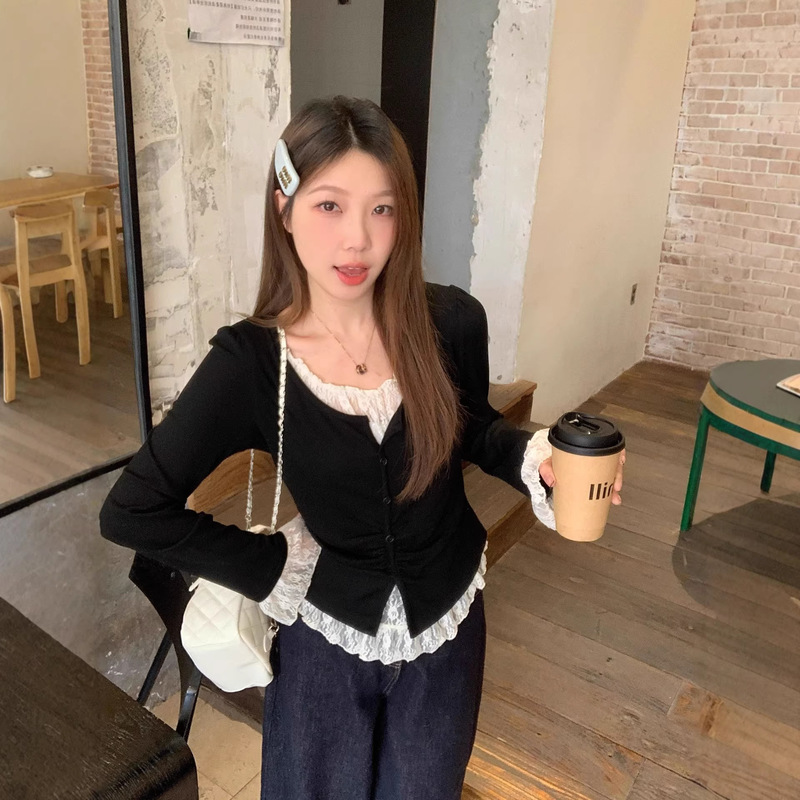 Lace Fake Two-Piece Long-Sleeve T-Shirt for Women, Spring and Autumn 2026 New Style, Slim Fit, Slimming Patchwork Top, Base Shirt Lace Fake Two-Piece Long-Sleeve T-Shirt for Women, Spring and Autumn 2026 New Style, Slim Fit, Slimming Patchwork Top, Base Shirt