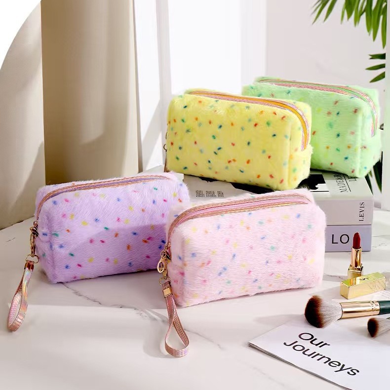 Bolsa de Cosméticos Bordada Transfronteriza, Linda Bolsa de Cosméticos de Felpa, Bolsa de Almacenamiento, Modelo Multifuncional 2025, Portátil para Viajes