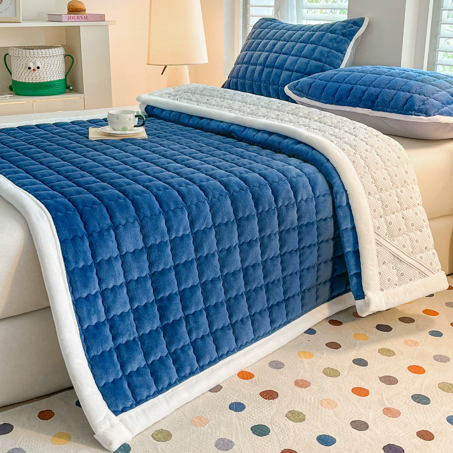 Mattress, winter keep warm duvet for home use for elementary school students