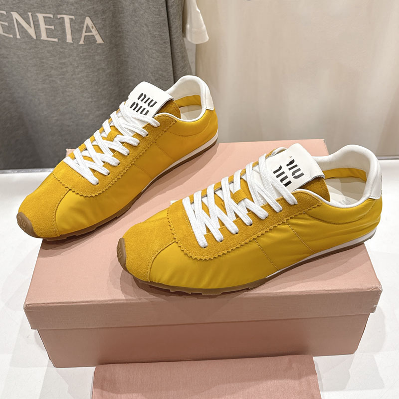 M Brand Retro Soft Couple's Sneakers, Flat Leather Lightweight Casual Sneakers, Lace-Up Rubber Sole Shoes M Brand Retro Soft Couple's Sneakers, Flat Leather Lightweight Casual Sneakers, Lace-Up Rubber Sole Shoes