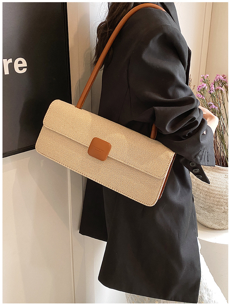 Femmes Moyen Faux Cuir Couleur Unie Vêtement De Rue Bloquer Sac Baguette display picture 43