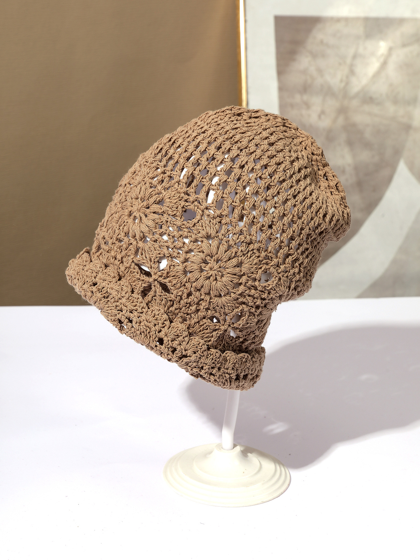 Primavera y otoño Delgado hueco hecho a mano sombrero de gancho de mujer gancho flor tejida de lana de mujer sombrero de punto de verano Red roja sobre cabeza sombrero