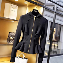 2025秋季爆款黑色连帽卫衣高级感超好看独特漂亮收腰短款外套