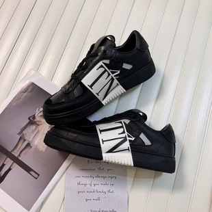 2025 White Shoes Are Breathable, High and Versatile, Casual Flats Shoes, Lace-Up Couple Models, Sports, Fashionable, Comfortable and Versatile