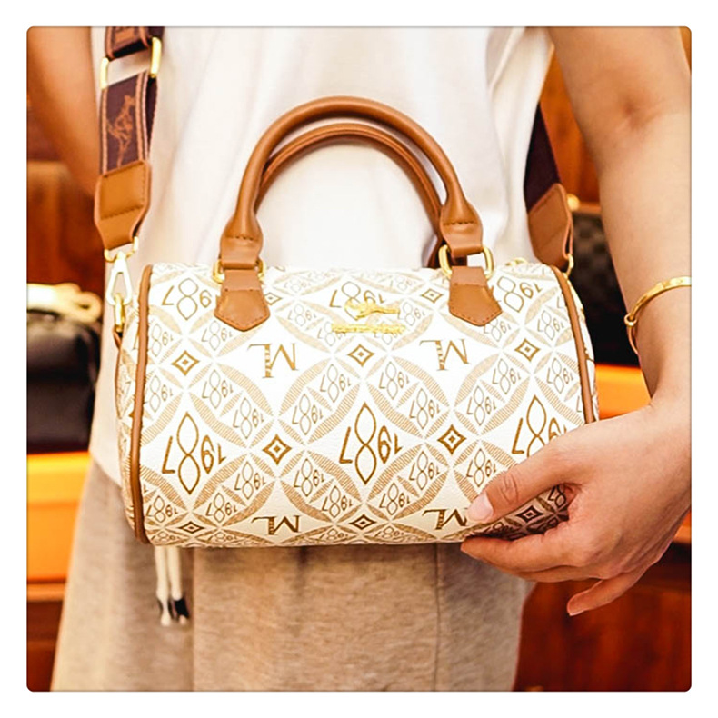 This year's popular cross-border handbag for women is the 2024 new printed letter texture light luxury Boston handbag and single-shoulder bag undefined