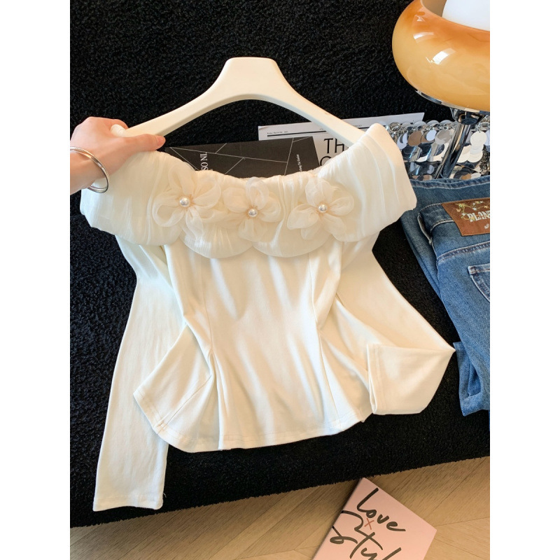 2026 Autumn New One-Shoulder Long-Sleeve Top for Women with 3D Pearl Flowers, Off-Shoulder Design, Waist-Cinching, Slimming, and Pure Desire Style