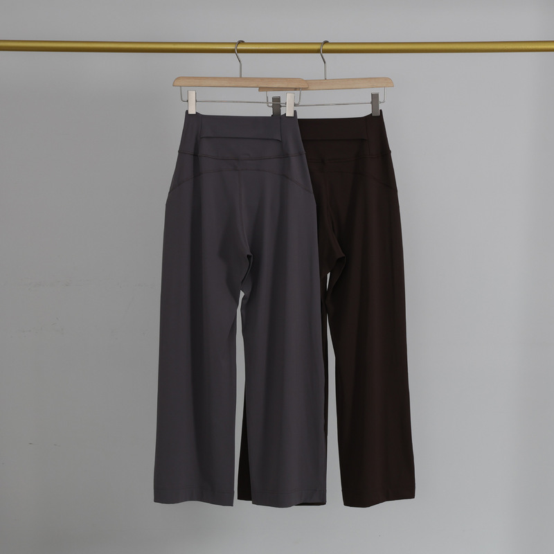 Yoga Pants for Outdoor Wear, High-Waisted, Hip-Lifting, with Pockets, Loose Straight-Leg, Slimming, Dance Fitness, Quick-Dry, Naked-Feel Sports Leggings