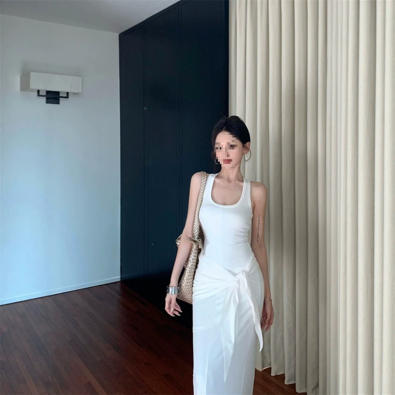 Black U-Neck Sleeveless Tank Dress for Women, Summer Style, Slim Fit, Waist-Cinching, Elegant Bodycon Long Dress