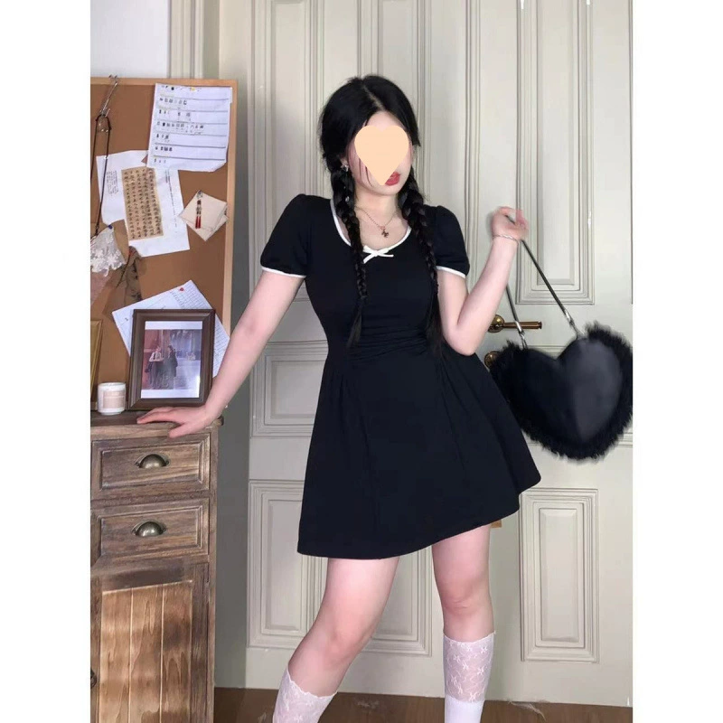 Женское платье больших размеров с плиссированной талией для похудения, с открытой спиной, лето 2023, маленькое черное платье French First Love Platycodon