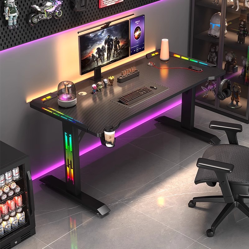 新款電競桌椅套裝簡約遊戲桌子帶RGB氛圍燈家用台式辦公電腦桌子