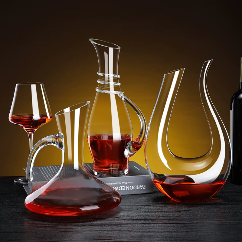 Crystal lead-free wine decanter, wine dispenser, increased thickness