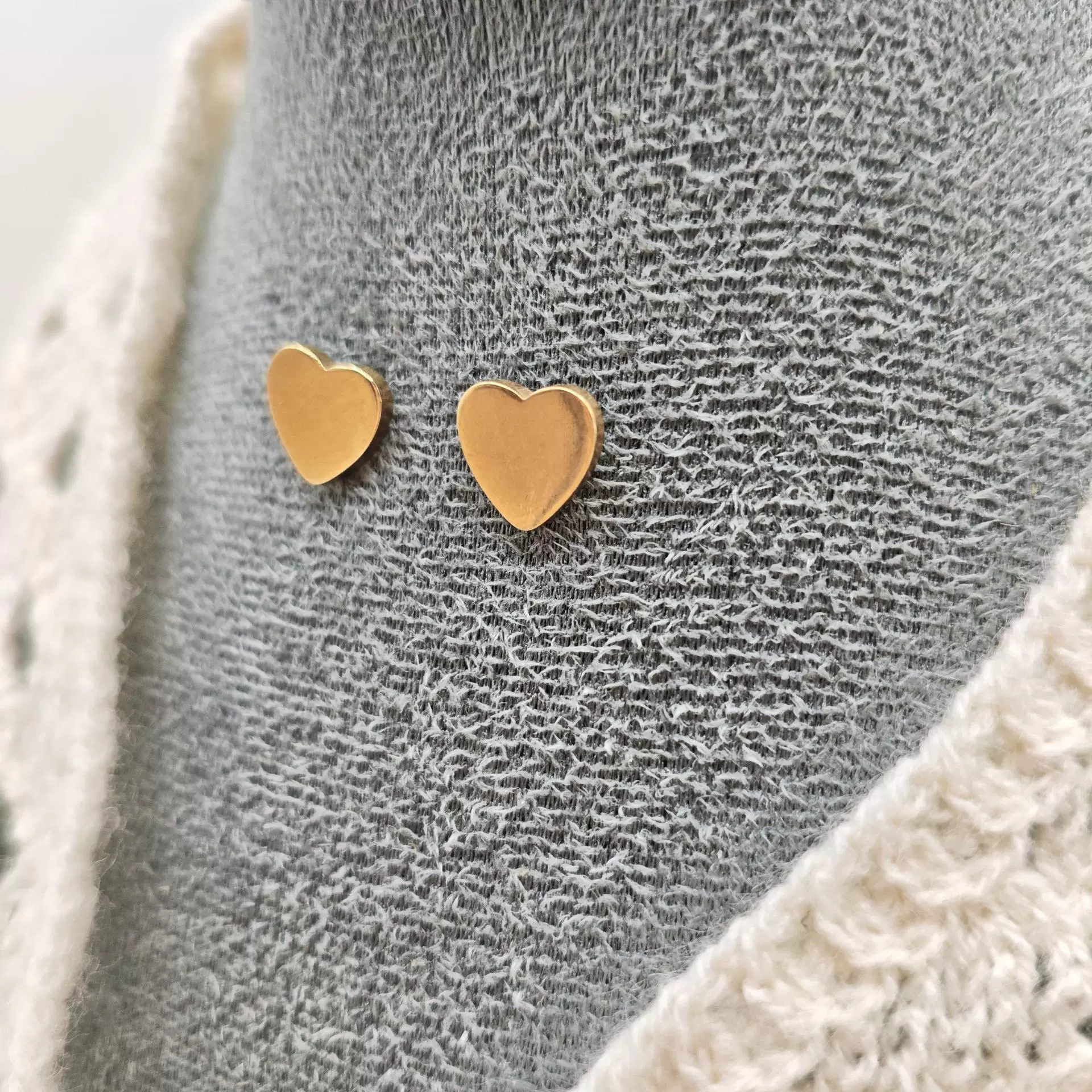 时尚简约爱心不锈钢耳钉女款小桃心耳环 厂家直销复古高级感耳钉