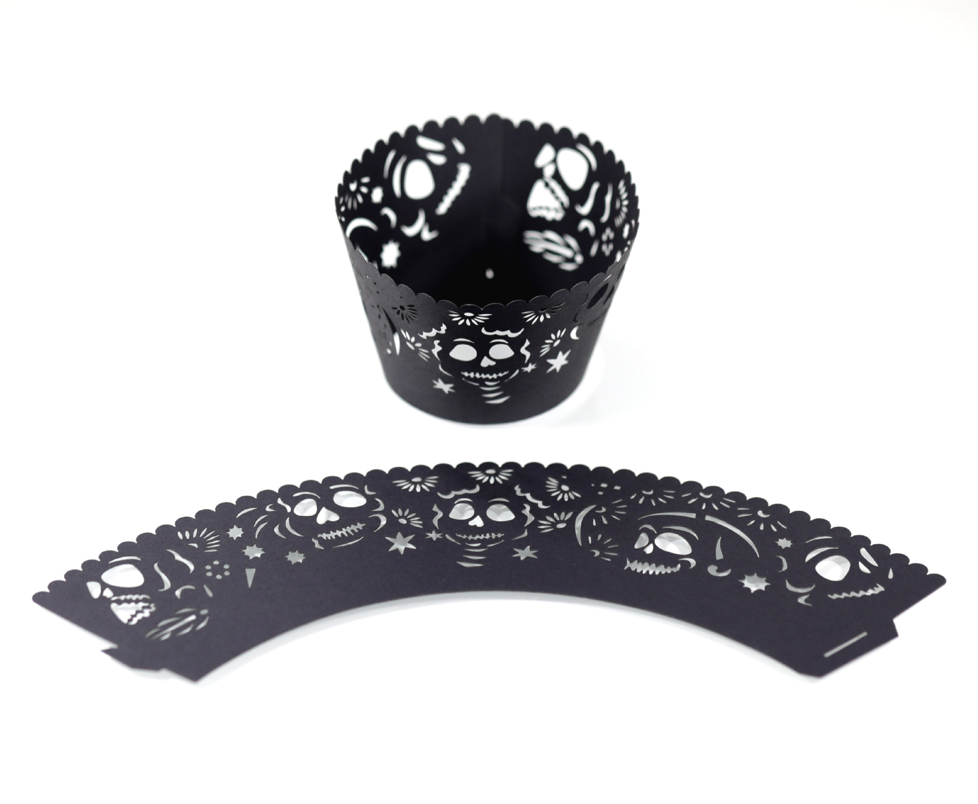 万圣节蛋糕纸杯包装 激光全镂空黑卡蛋糕围边 骷髅头款浙江批发