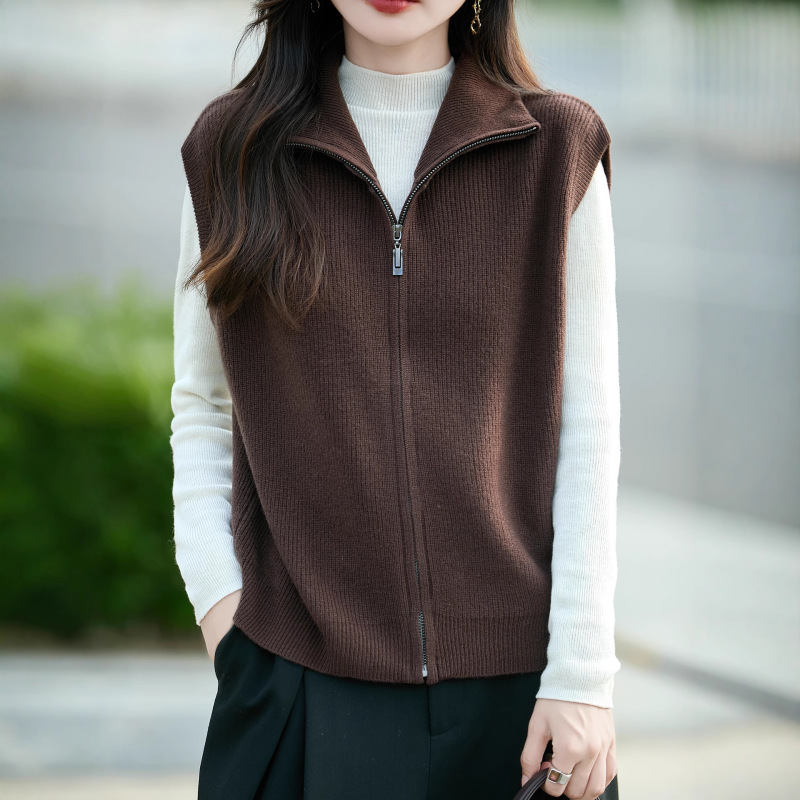 25 New Autumn and Winter Style 100% Pure Wool Vest Zipper Cardigan Women's High Collar Sleeveless Layered Cashmere Vest Jacket 25 New Autumn and Winter Style 100% Pure Wool Vest Zipper Cardigan Women's High Collar Sleeveless Layered Cashmere Vest Jacket