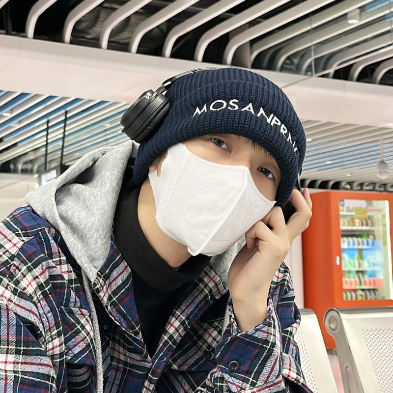 Autumn and Women's Fashion Knitted Cold Winter Warm Ear Protection Woolen Men's Letter Cotton Headband Hat_voghion.com