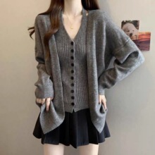 慵懒风加厚宽松毛衣外套套装女秋冬感针织吊带背心两件套上衣纽扣