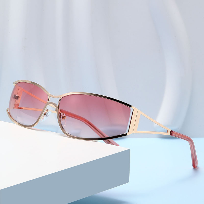 Tech-inspired Sport Sunglasses For Men With Hollow Design_voghion.com