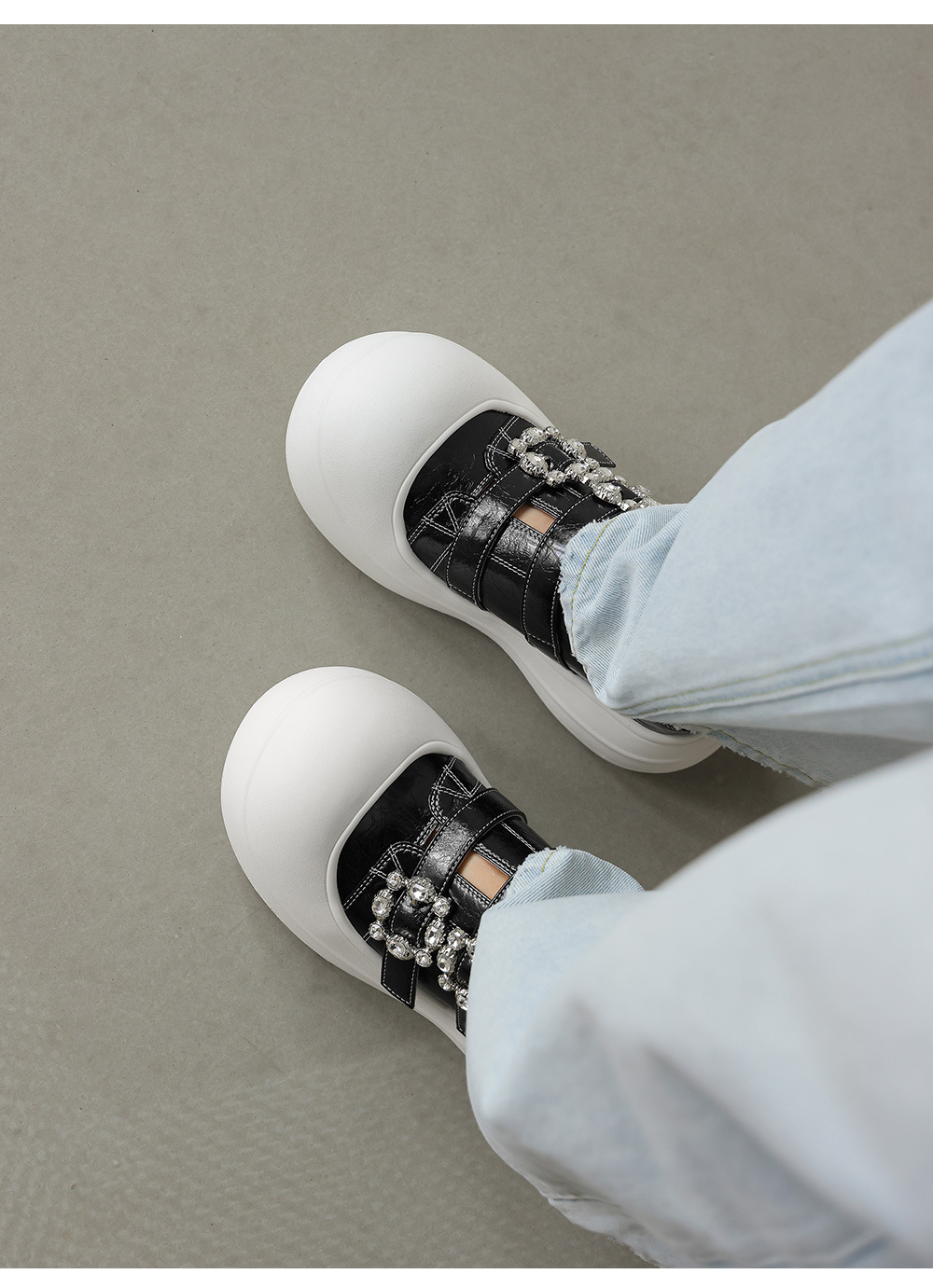 Sandal nữ đế xuồng cao 5 cm mũi vuông đính đá pha lê — màu đen, bạc chi tiết 18