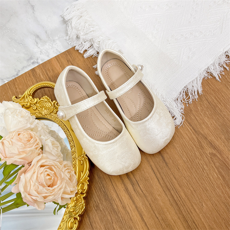 Children's Hanfu Shoes 2025 New Chinese Style Horse-faced Skirt Girl's Shoes Spring and Autumn Women's Treasure Antique Shoes Small Leather Shoes