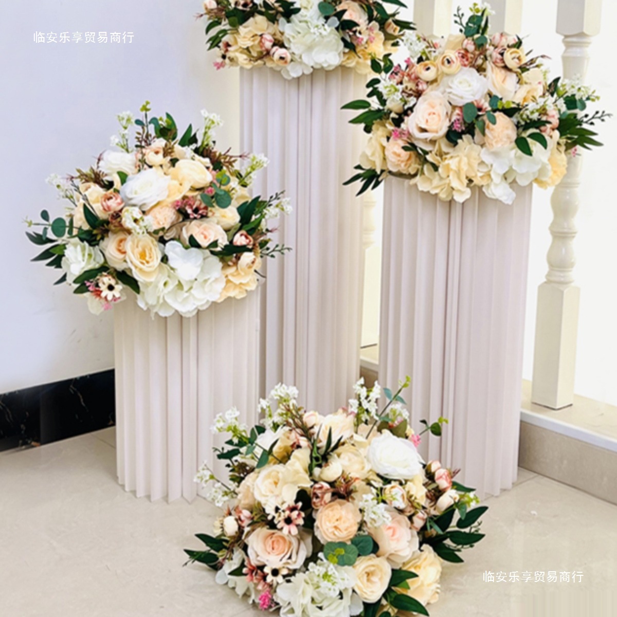 新款婚礼布置路引花球花柱甜品台摆件商场橱窗交车仪式绢花束