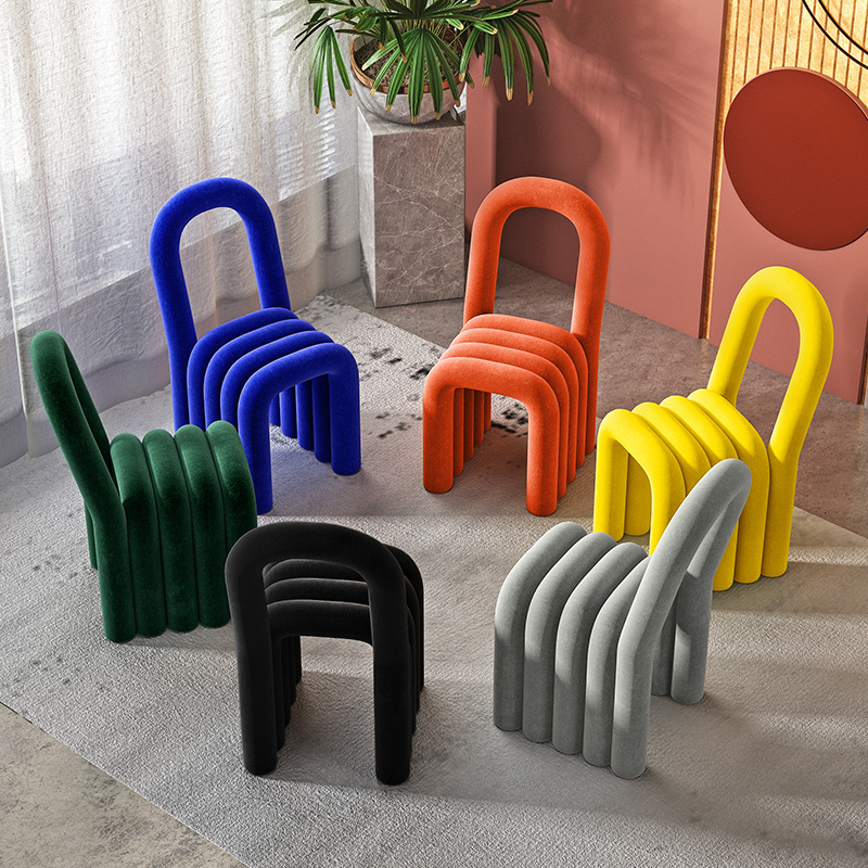 Nórdico creativo especial en forma de silla escritorio hogar dormitorio tienda de ropa Internet celebridad taburete peine maquillaje lambswool diseñador Silla de comedor