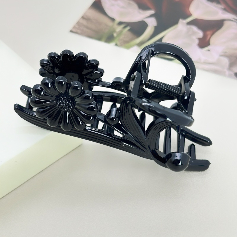 Korean Style Cross Pearl Hair Clip for Back of Head, Elegant and Chic Large Hair Clip Shark Clip Headwear for Women