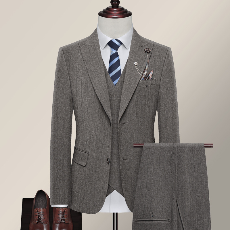 Men's Suit Set in Coffee Color, Business Striped Slim-Fit Suit, Groom's Wedding Formal Wear, Wholesale and Dropshipping Men's Suit Set in Coffee Color, Business Striped Slim-Fit Suit, Groom's Wedding Formal Wear, Wholesale and Dropshipping