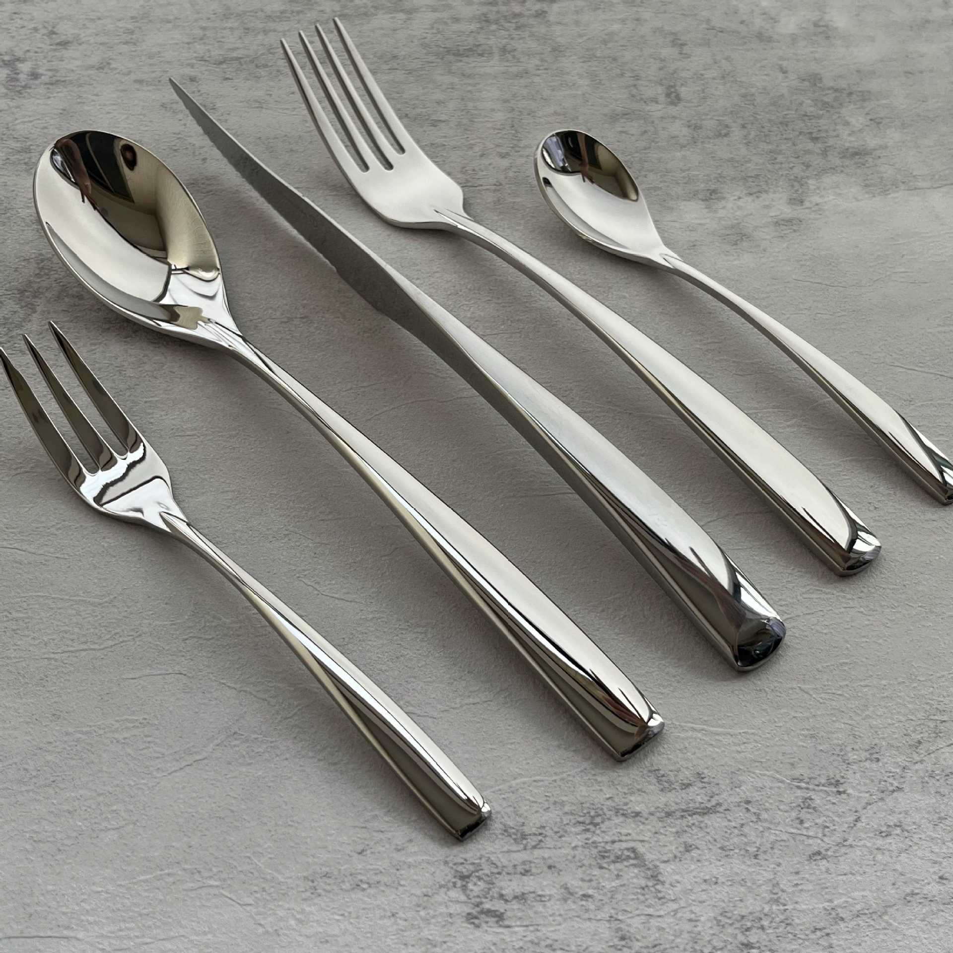 Cosmopolitan Western cutlery steak knife, fork and spoon export thickened stainless steel cutlery knife, fork and spoon steak fork