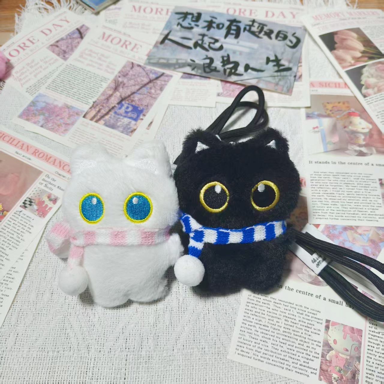 Super lindo pareja gatito peluche muñeca llavero lindo bolso de estudiantes pequeño colgante muñeca de viento para enviar a una amiga