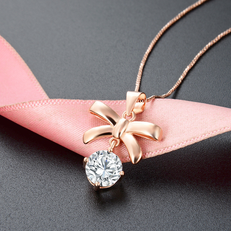 Japonés y coreano s925 collar de plata de las mujeres de moda elegante arco colgante simple todo partido Cadena de clavícula Fuente de Suministro